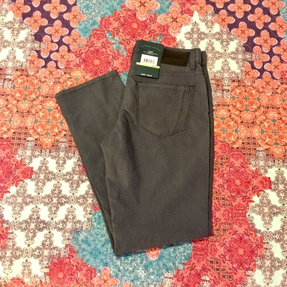 New w/ tags men’s Perry Ellis slim stretch pants